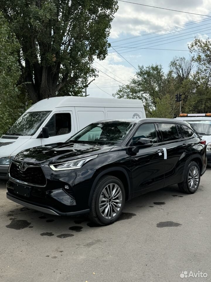 Toyota Highlander 2.0 AT, 2024, 20 км