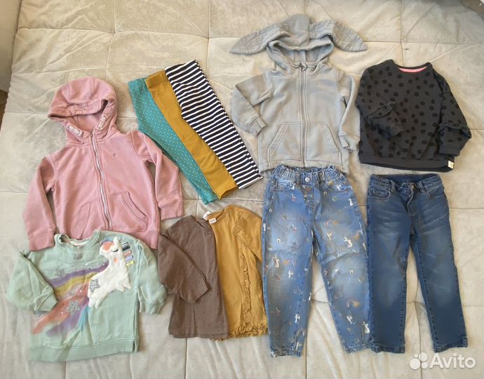 Комплект одежды на 3-4 года