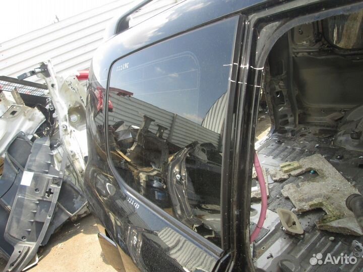 Стекло кузовное глухое правое