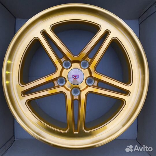 Диски новые разноширокие 18 дюймов 5/114,3