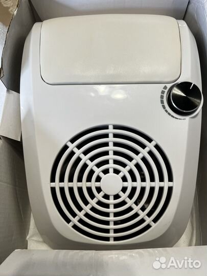 Аппарат для маникюра,пылесос и лампа для маникюра