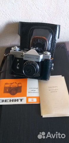 Зеркальный фотоаппарат Зенит В
