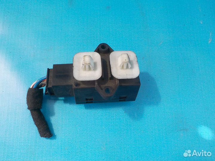 Реле обогрева сидений volkswagen Touareg 2002-2010