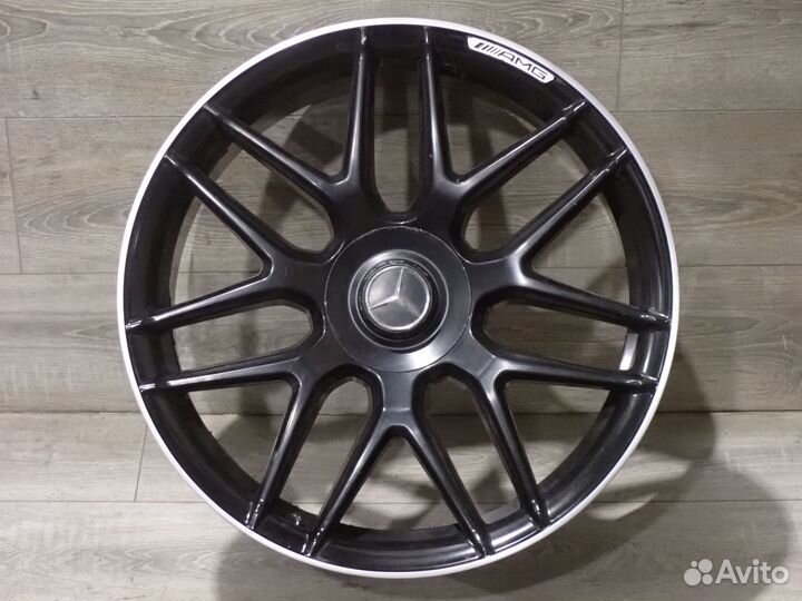 Два задних диска R20 на Mercedes W222