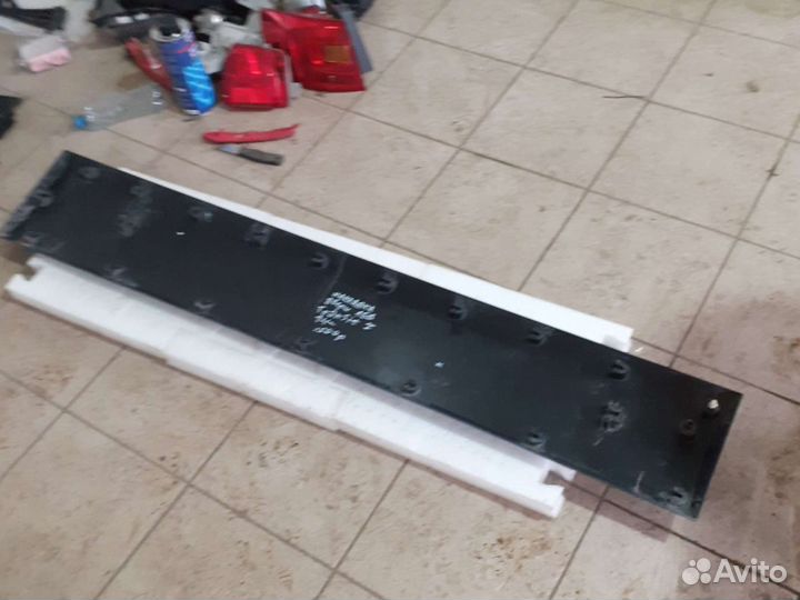 Накладка двери левый Ford Transit 7