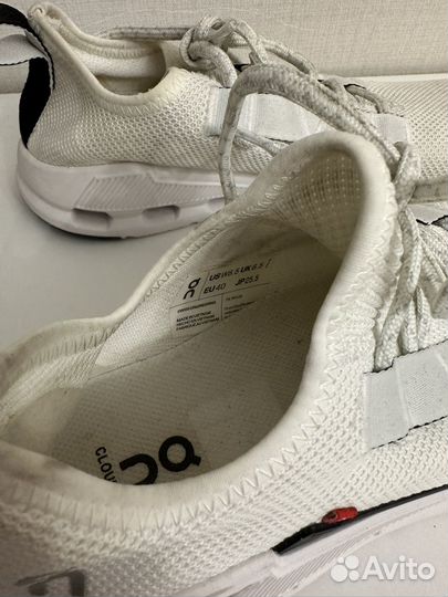 Кроссовки On running