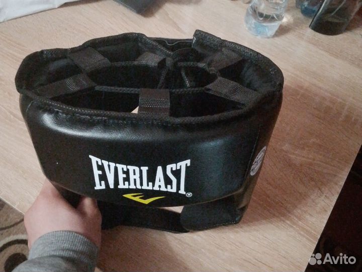 Шлем для бокса everlast