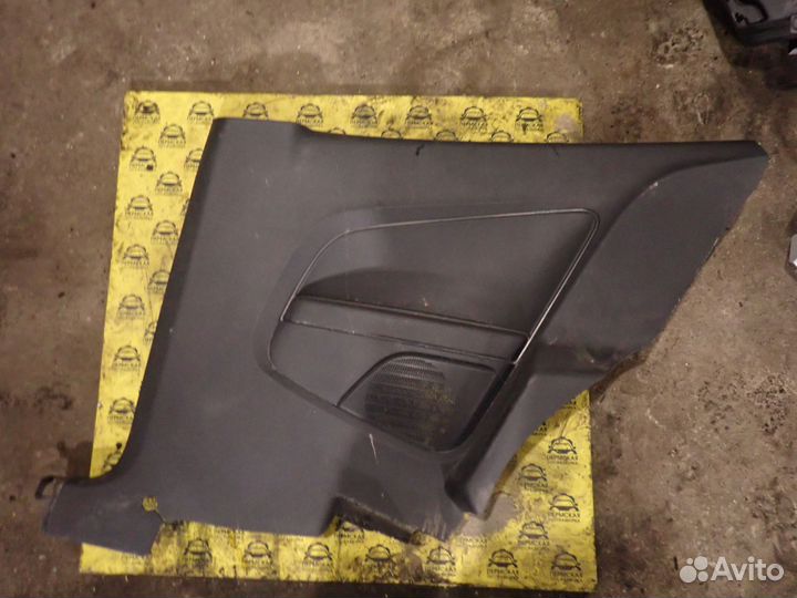 Обшивка кузова купе VW Polo (HB) 2009