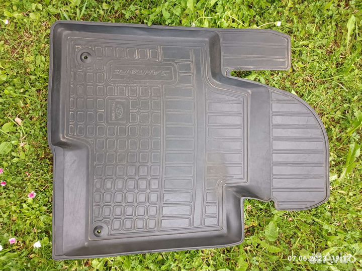 Резиновые коврики Hyundai Santa Fe 3 2012-2018 г