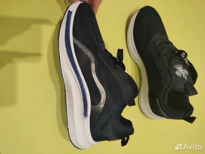 Кроссовки унисекс