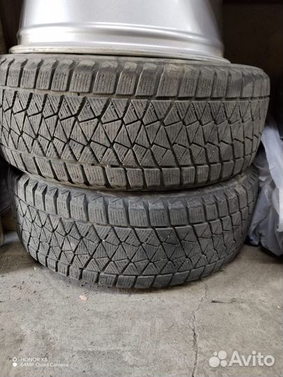 Bridgestone Blizzak DM-V2 225/55 R18 98T