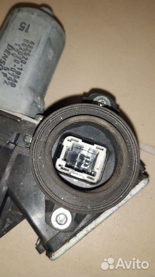 Стеклоподъемник электрический передний левый