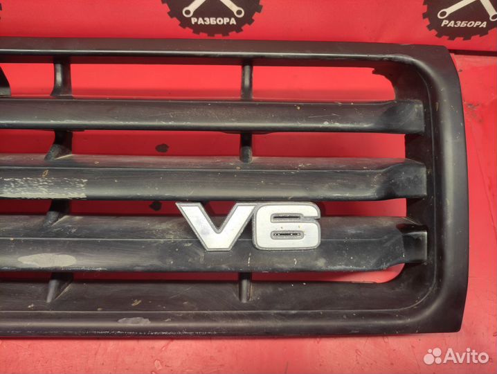 Решётка радиатора Mitsubishi Pajero 2 1991-1997г