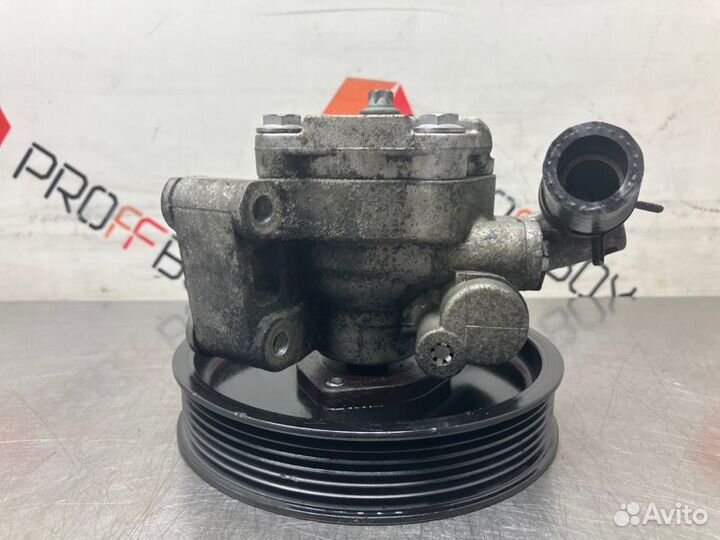 Насос гидроусилителя руля Mercedes C-Class W203