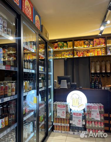 Продавец разливного пива