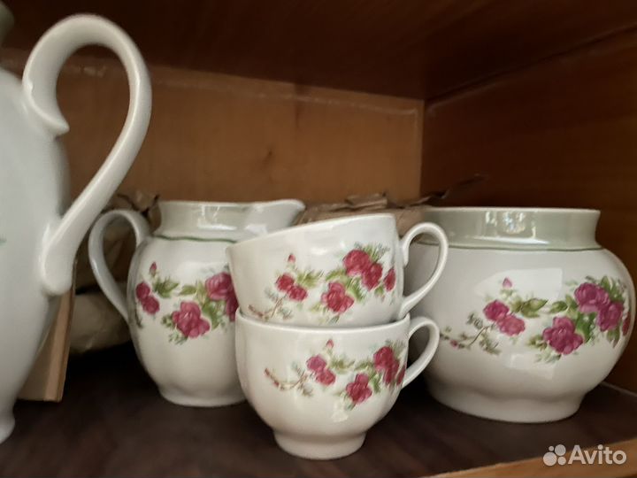 Набор столовой посуды на 6 персон