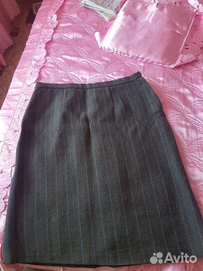 Костюм женский с юбкой