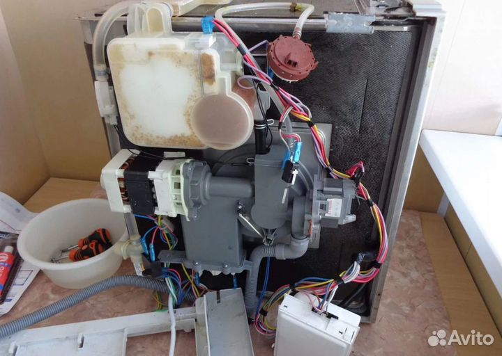 Ремонт стиральных машин и Ремонт холодильников