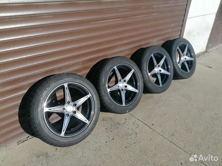 Yokohama BluEarth E70 215/55 R17 98Q