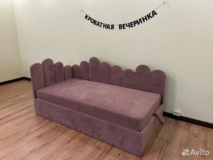 Кровать с ортопедическим матрасом