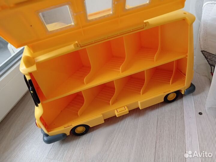 Автобус скулби