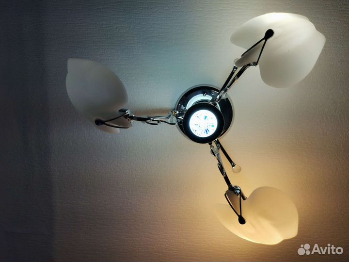 Люстра потолочная