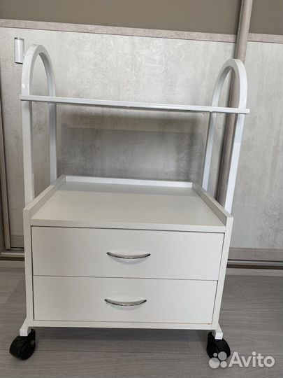 Косметологическая тележка мд-105