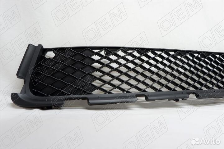 Решетка в бампер нижняя Mitsubishi ASX 2010-2012