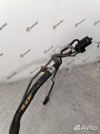 Горловина топливного бака Toyota Estima ACR50W