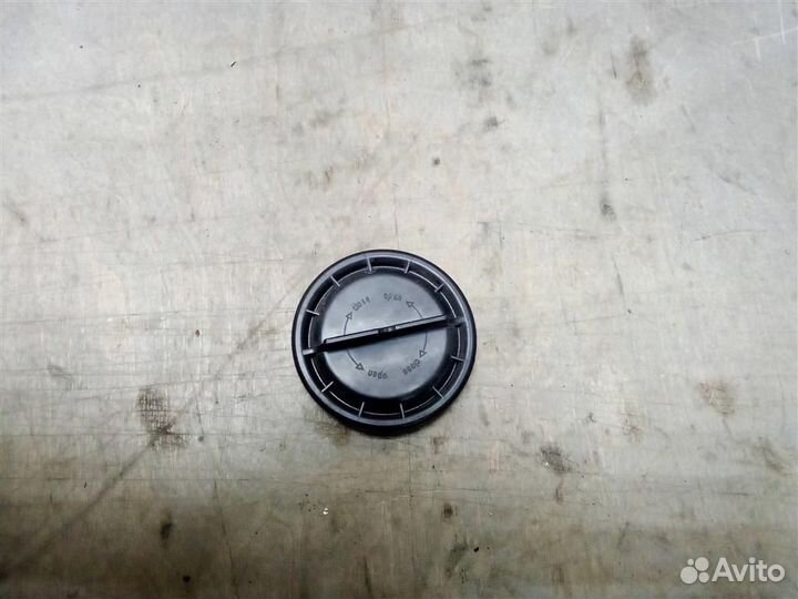 Крышка фары от Opel Astra J 2010