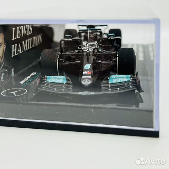 L.Hamilton Mercedes-AMG F1 2021 Minichamps 1:43