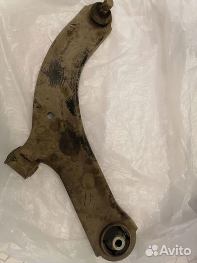 Рычаг передний правый Nissan tiida