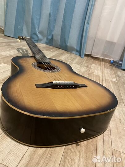 Акустическая гитара Амистар и Ко