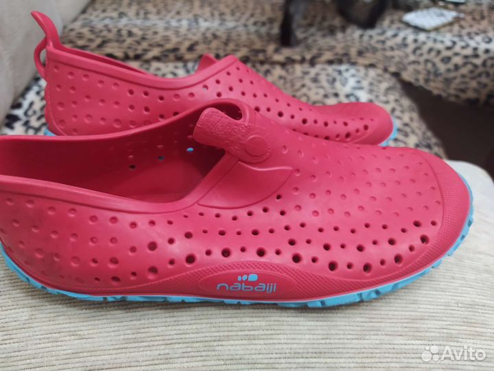 Обувь для плавания