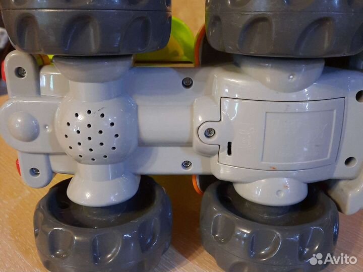 Развивающая машинка