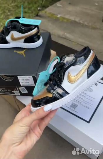 Байер китай 1688, Poizon