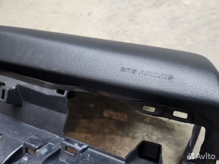 Торпедо Toyota Camry v70