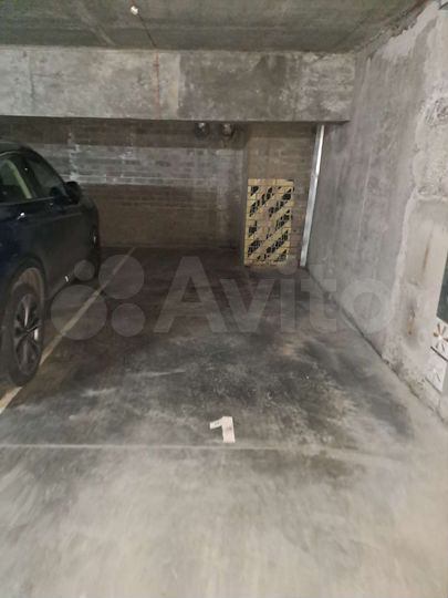 Машиноместо, 15 м²