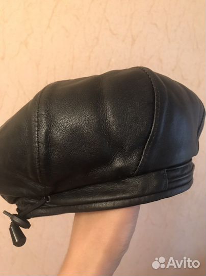 Берет женский кожаный