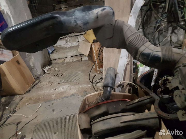 Корпус воздушного фильтра VW Passat b3