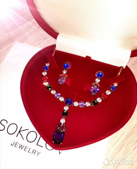 Swarovski колье