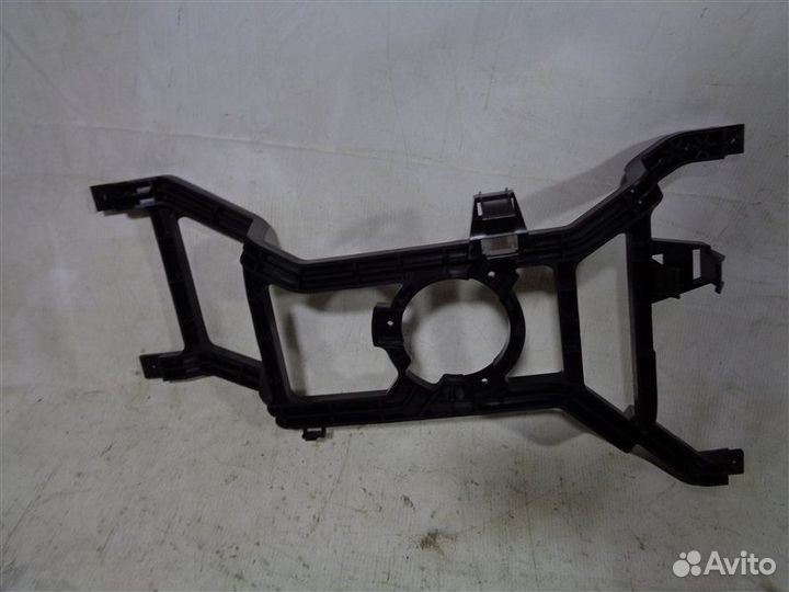 Дефлектор радиатора передний Renault Logan 1