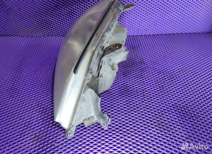 Фара передняя правая Mitsubishi Lancer 9