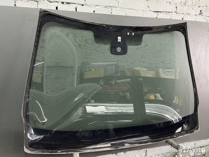 Лобовое стекло Renault fluence б/у
