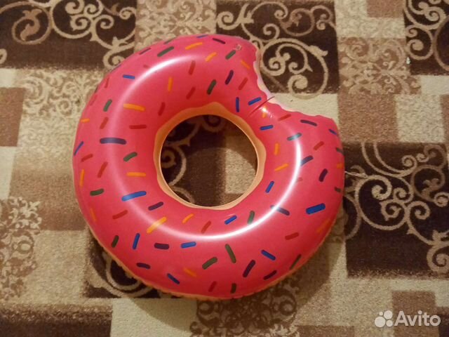 Надувной пончик