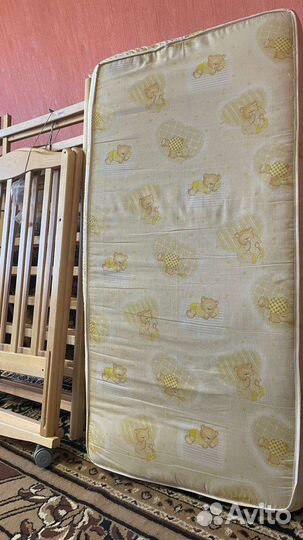 Детская кроватка