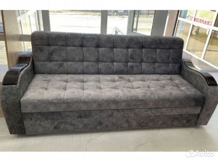 Прямой диван в наличии не б/у