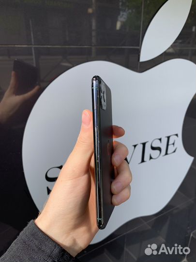 iPhone 11 Pro Max, 64 ГБ