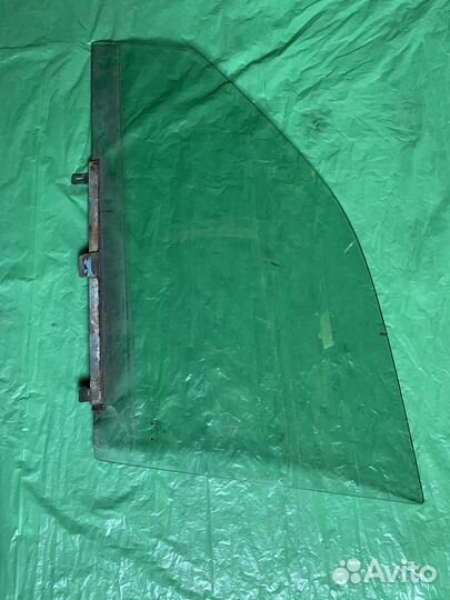 Стекло переднее левое volkswagen Passat B3