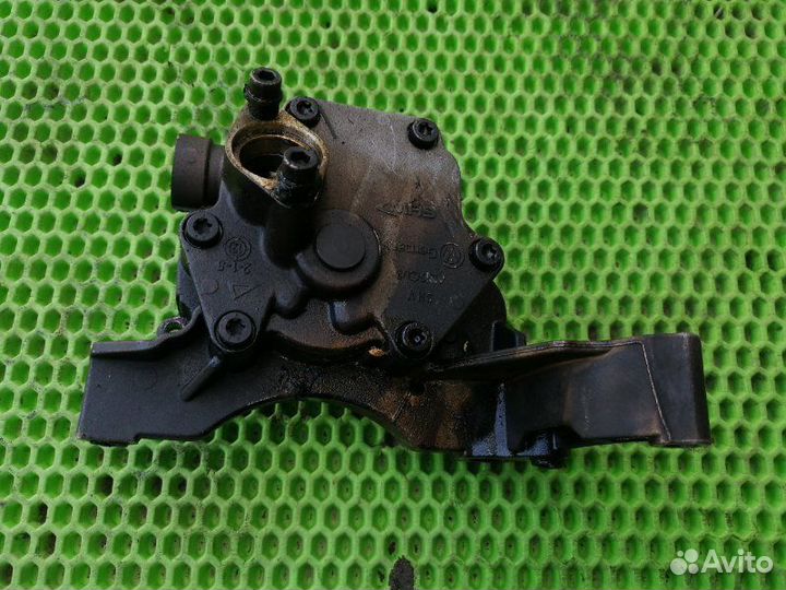 Маслонасос Volkswagen Polo cfna 2012